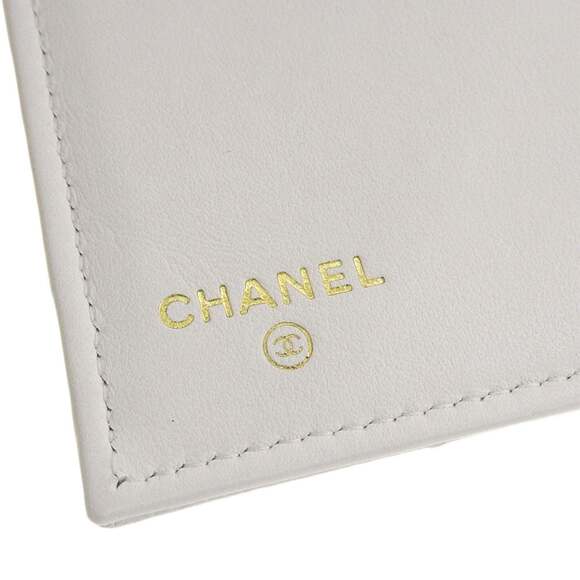 CHANEL Authentic White Caviar Leather Logo Wallet main image 4
